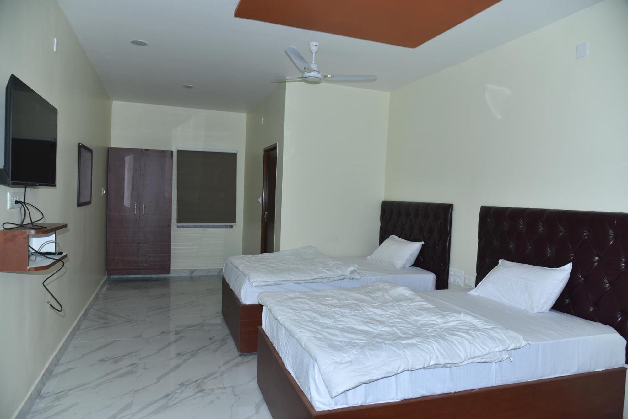 The Paradise Guest Inn Nellore Exterior photo